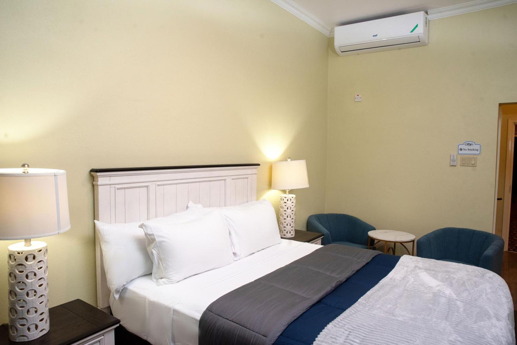 Sky'S Villa Resort Buff Bay Exterior foto